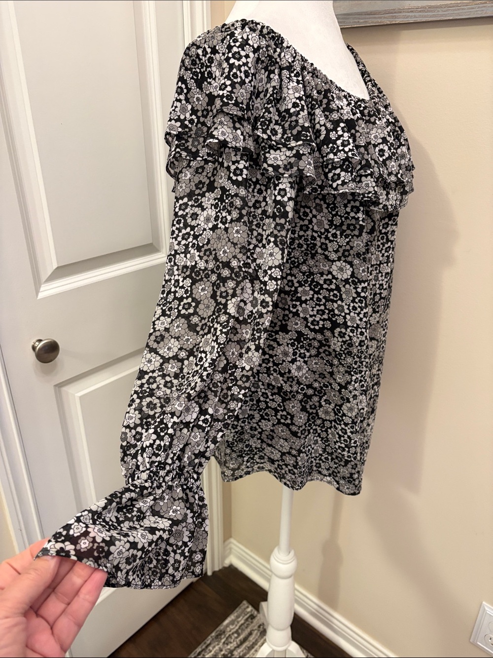 Michael Kors Blouse Floral Off-Shoulder Large - Picture 5 of 15